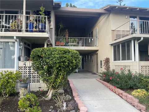 20 Avenida Castilla Unit P, Laguna Woods, CA 92637