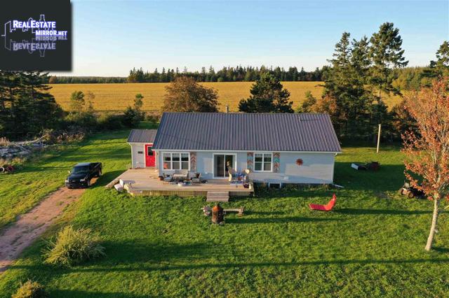 Primary image of 11216 Shore RoadLittle Sands, Prince Edward Island, C0A1W0, Canada