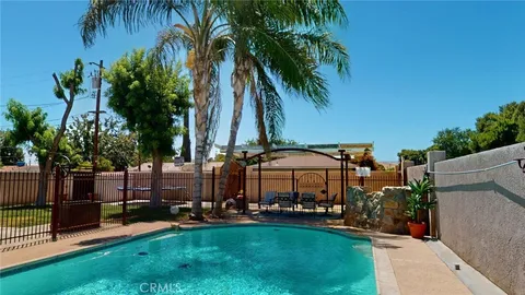 385 Monroe St, Coalinga, CA 93210