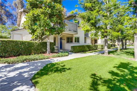 59 Rockwood Unit 17, Irvine, CA 92614