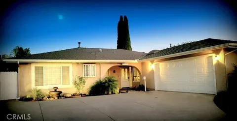 23212 Meadowbrook Circle, Lake Forest, CA 92630