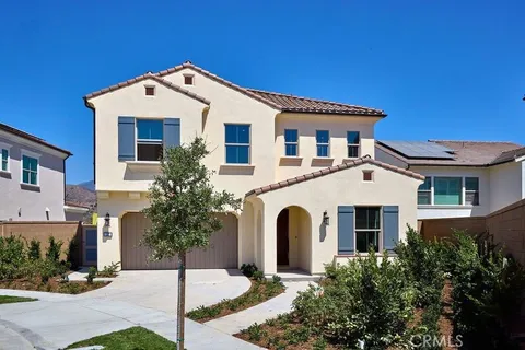 132 Oakstone, Irvine, CA 92618