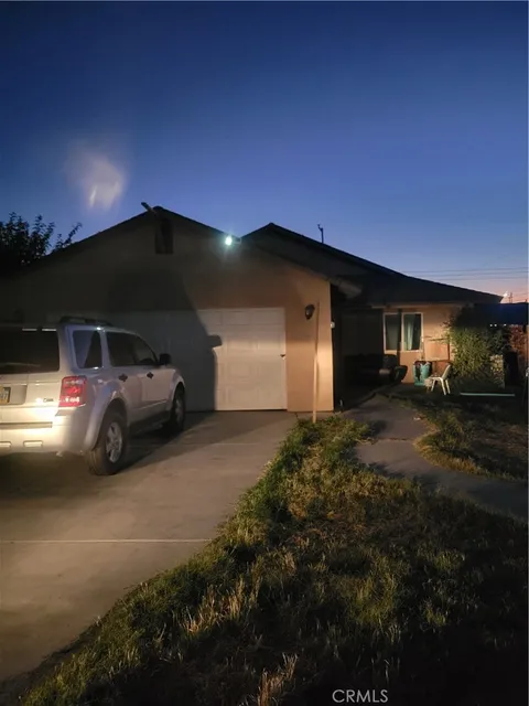 3525 Jewett Avenue, Bakersfield, CA 93301