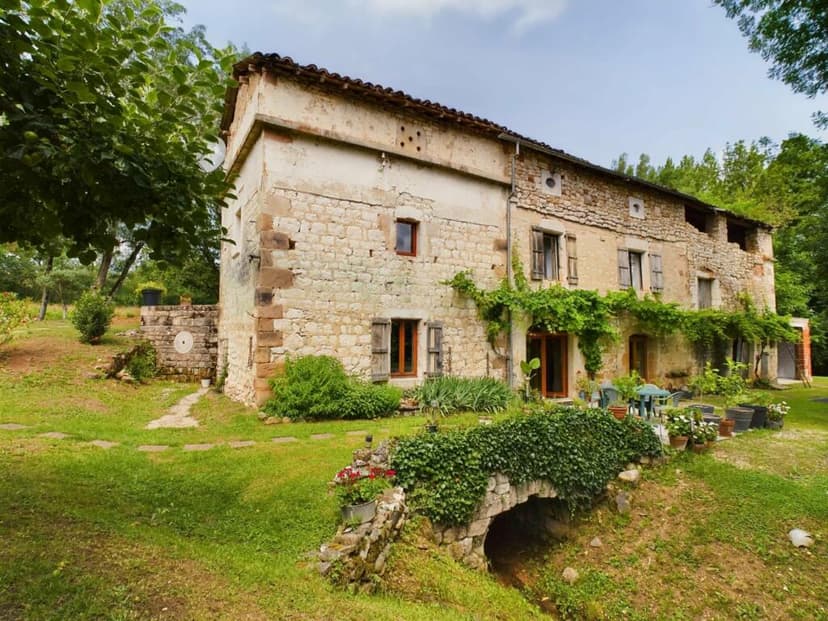 Additional image 2 of Midi-Pyrénées, Tarn, Cordes-sur-Ciel, France
