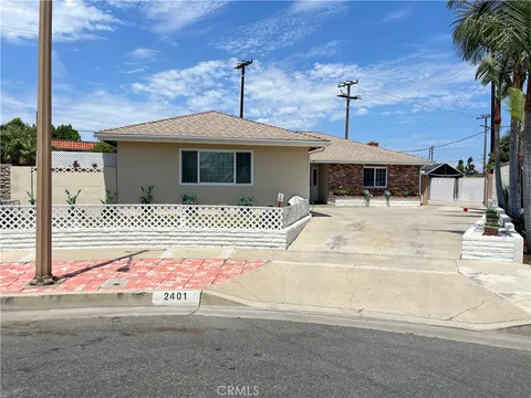 2401 S Poplar Street, Santa Ana, CA 92704