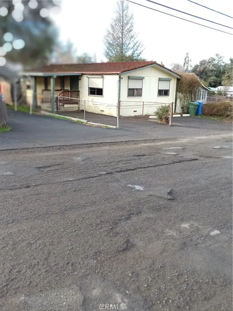 14111 Woodland Drive, Clearlake, CA 95422