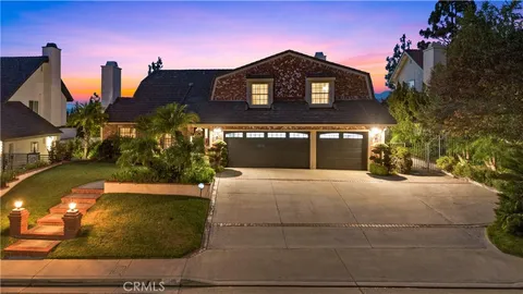 780 S Goldfinch Way, Anaheim Hills, CA 92807