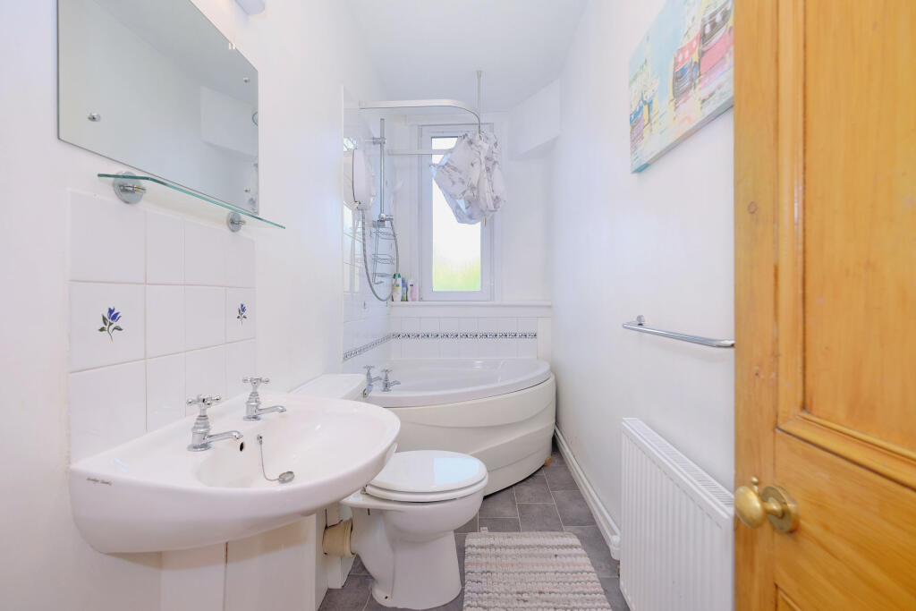 Additional image 13 of Attic Floor Right, 646 Holburn Street, Aberdeen, Aberdeenshire