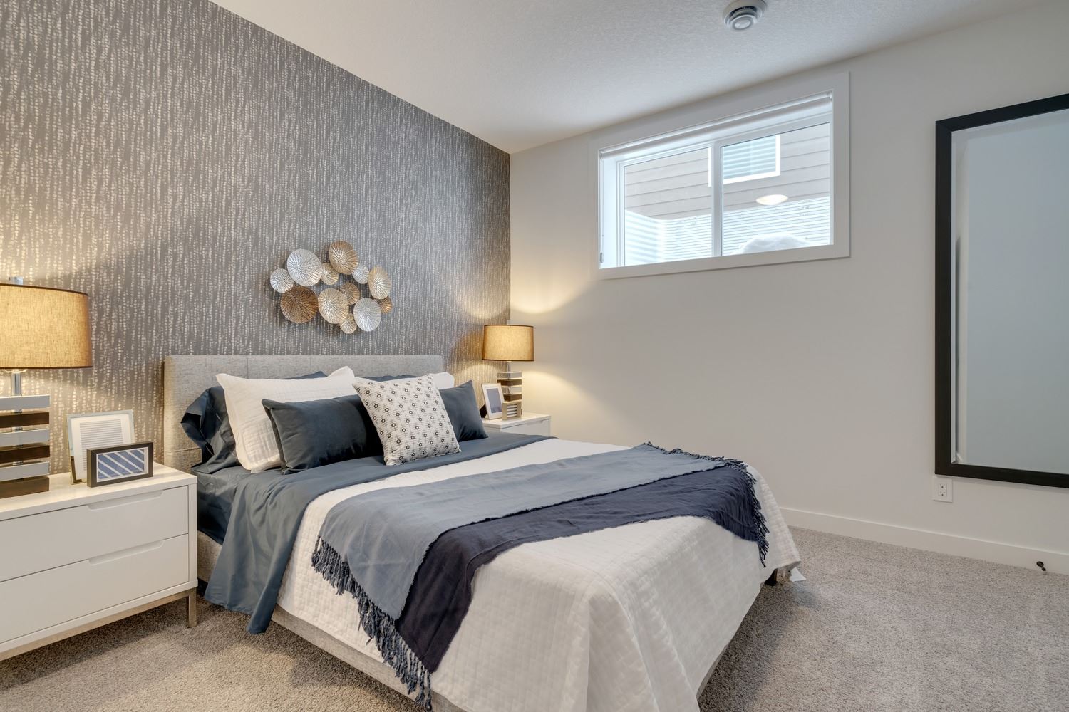 Additional image 19 of Legacy