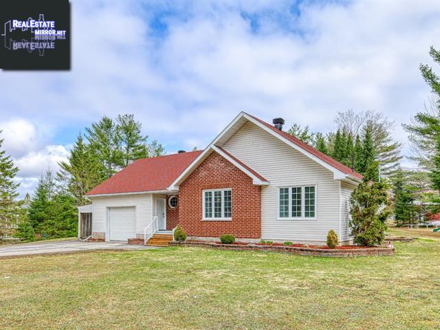 4 Rue De LabitibiCantley, Quebec, J8V2T8, Canada