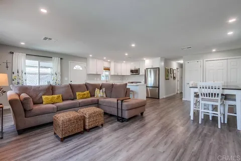 1145 E Barham Drive Unit 126, San Marcos, CA 92078