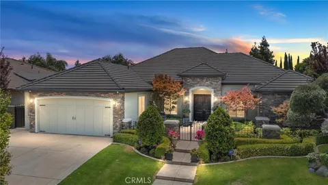 12421 Locksley Drive, Bakersfield, CA 93311