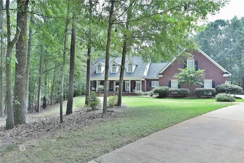 1301 Grist Mill Drive, Phenix City, AL 36867