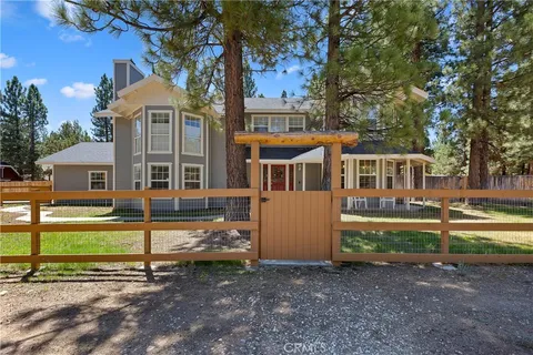 2576 Oak Lane, Big Bear City, CA 92314