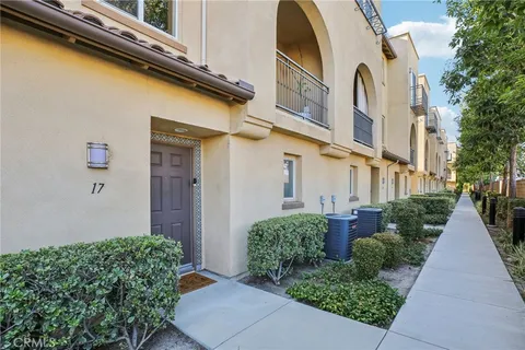 2651 W Lincoln Avenue Unit 17, Anaheim, CA 92801