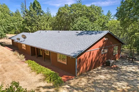 4940 Papaya Road, Forest Ranch, CA 95942