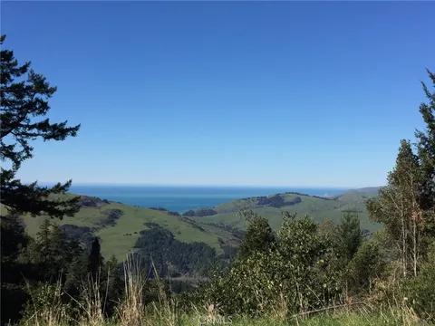 2054 Lighthouse Road, Unincorporated, CA 95558