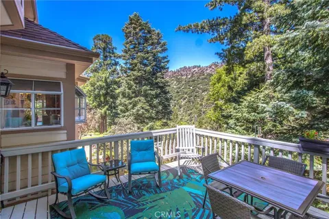 6180 Cedar Avenue, Angelus Oaks, CA 92305