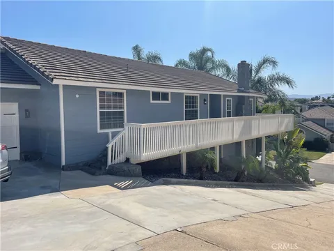 30096 Swan Point Drive, Canyon Lake, CA 92587