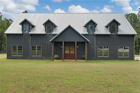 43 parker way, Seale, AL 36875