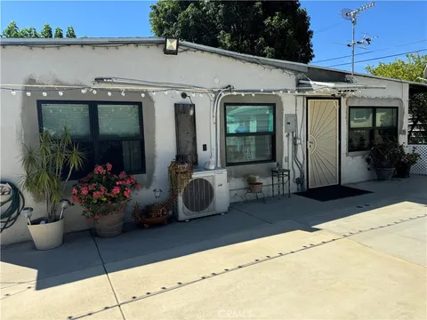 1206 Fullerton Avenue, Corona, CA 92879