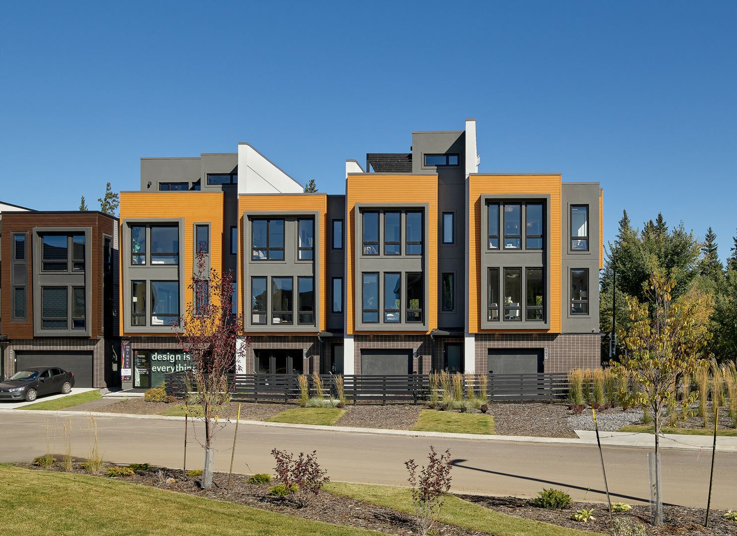 Additional image 6 of Pivot