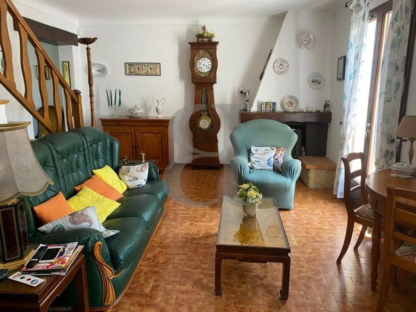 Additional image 3 of Carpentras, Provence-Alpes-Cote d'Azur, 84, France