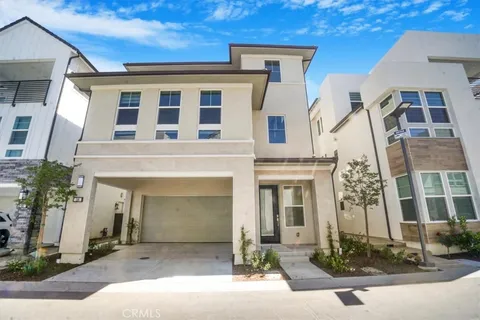 110 Parkland Alley, Lake Forest, CA 92630