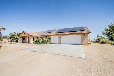 1990 Vista Road, Pinon Hills, CA 92371