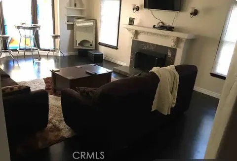 9601 S Hobart Boulevard, Los Angeles, CA 90047