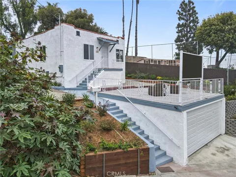 1124 W 1st Street, San Pedro, CA 90731