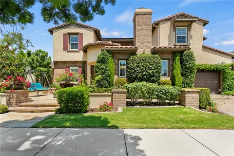 15529 Orchid Ave., Tustin, CA 92782