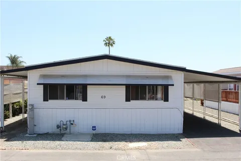 725 W Thornton Ave Unit 69, Hemet, CA 92543