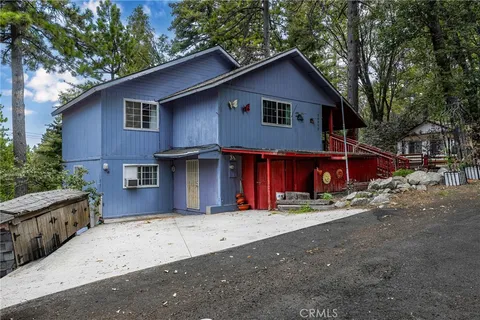 24950 Sunset Drive, Crestline, CA 92325