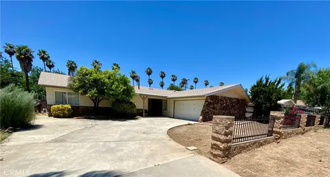 399 N 40th Street, Banning, CA 92220