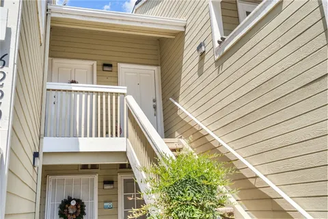 6210 Hartford Road Unit 201, Yorba Linda, CA 92887