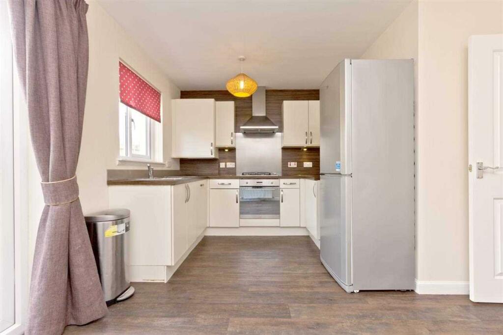 Additional image 4 of Redmire Crescent