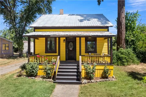 230 11th Street, Lakeport, CA 95453