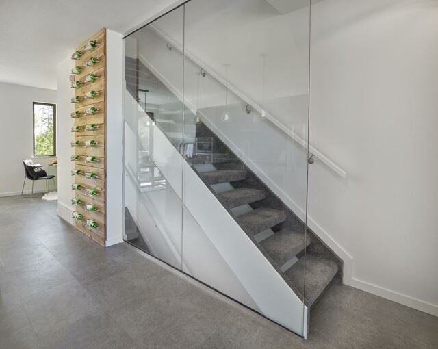 Additional image 13 of Pivot