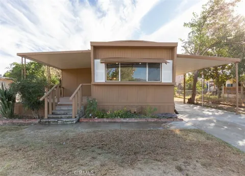 44041 Thomas Street, Hemet, CA 92544