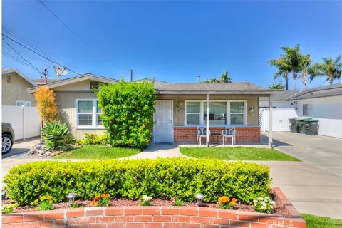 380 E 20th Street, Costa Mesa, CA 92627