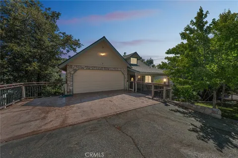 845 Sonoma Drive, Lake Arrowhead, CA 92352