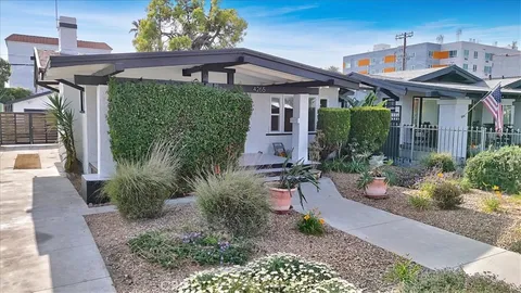 4265 S Hobart Boulevard, Los Angeles, CA 90062