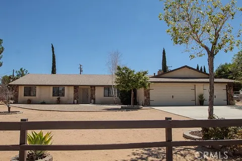 20515 Shawnee Road NE, Apple Valley, CA 92308