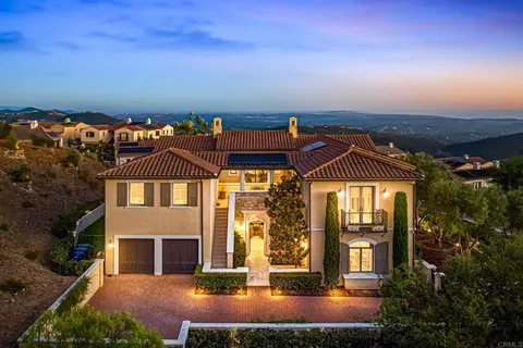 952 Pearl Drive, San Marcos, CA 92078