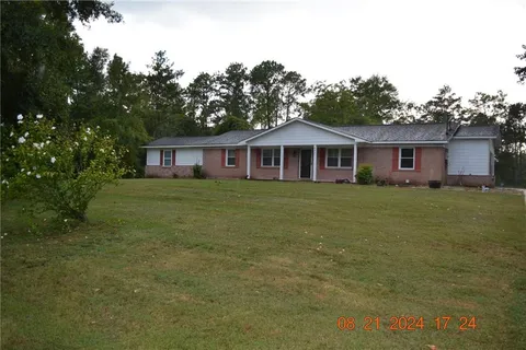 44 Wommack Road, Phenix City, AL 36869