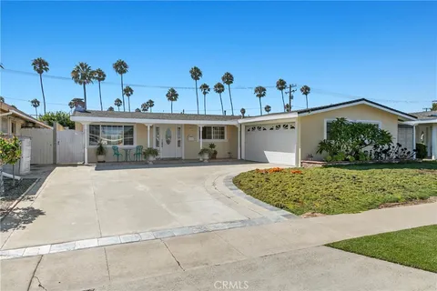 18301 Pammy Lane, Huntington Beach, CA 92648