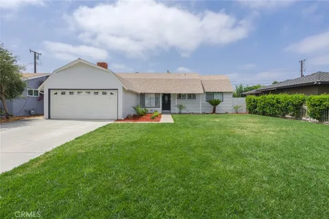 1144 E Columbia Avenue, Pomona, CA 91767