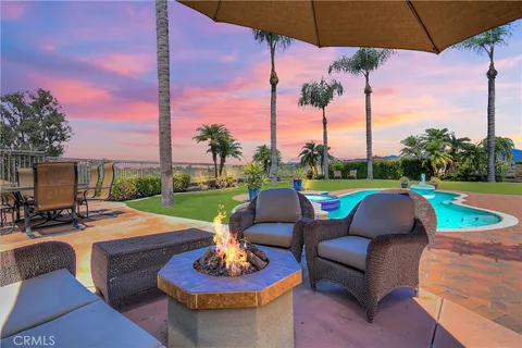 26961 Falling Leaf Drive, Laguna Hills, CA 92653