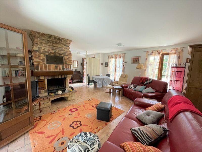 Primary image of Near Castillonnes, Lot et Garonne, Nouvelle-Aquitaine, France